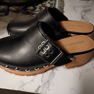 LISAVICKY Black Leather Clogs with Buckle